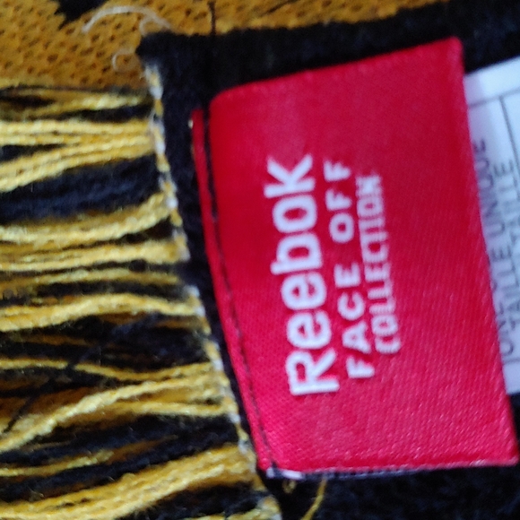 Bruins scarf - Picture 3 of 7